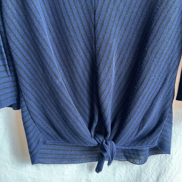 Apt. 9 navy and black lightweight front-tie bell sleeve sweater, size M - Picture 3 of 8